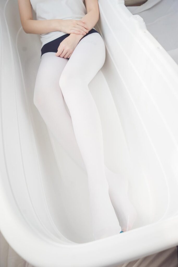 森萝财团精品写真@BETA-031-X-D3F 白丝浴缸 [48P/1V/410MB]插图3