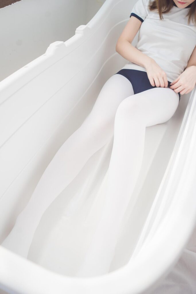 森萝财团精品写真@BETA-031-X-D3F 白丝浴缸 [48P/1V/410MB]插图1