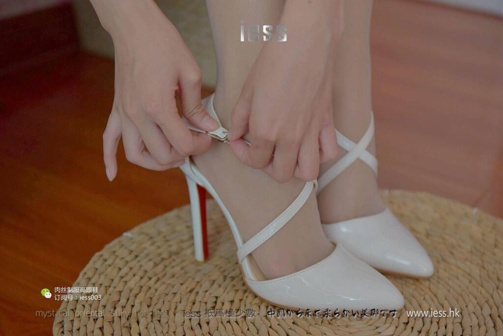 [IESS异思趣向] 2017.05.14 丝享家005： 《肉色长（蚕）丝》婉萍 [30P/29.3MB]插图1