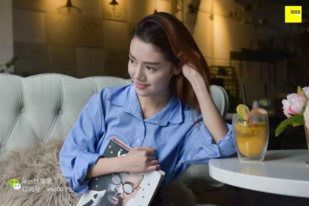 [IESS异思趣向] 2017.10.20 丝享家086：《新人细腿小迪丽热巴》晶晶 [99P/60.2MB]插图3