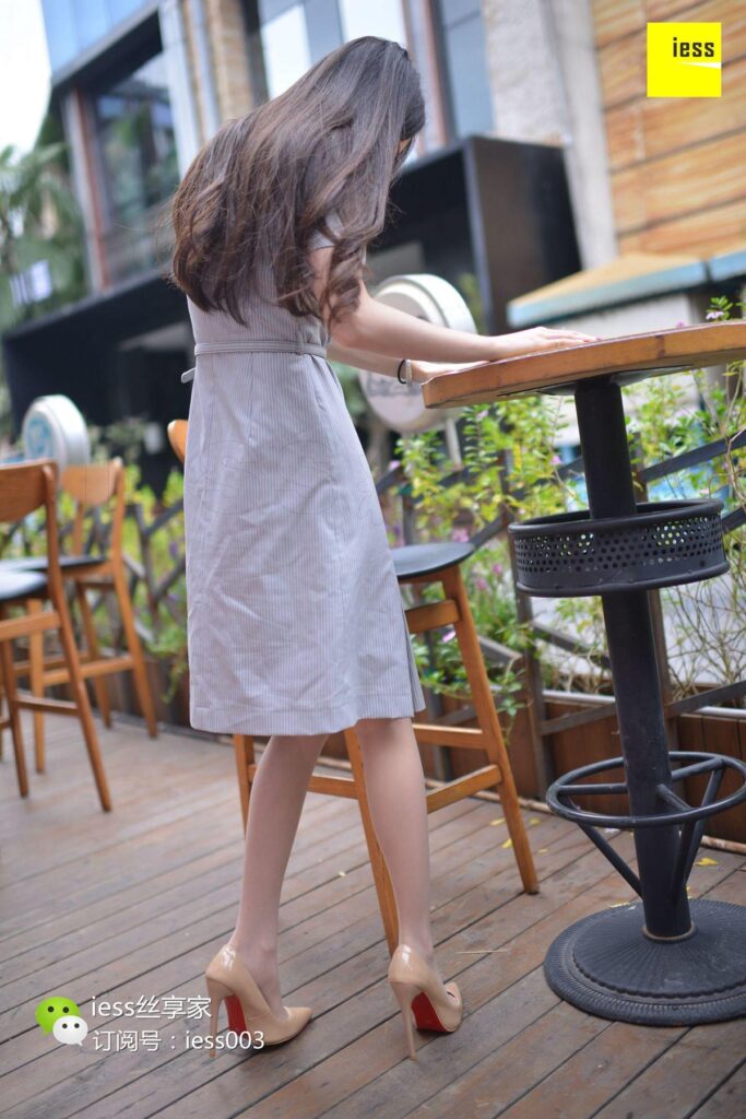 [IESS异思趣向] 2017.11.09 丝享家100：《佳佳牌飞机现在开始登机》佳佳 [99P/45.9MB]插图3