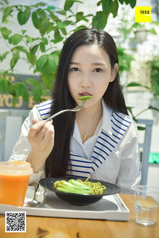 [IESS异思趣向] 2017.12.06 丝享家119：《念念不忘必有回响》文欣 [99P/35.2MB]-无料摄影圈