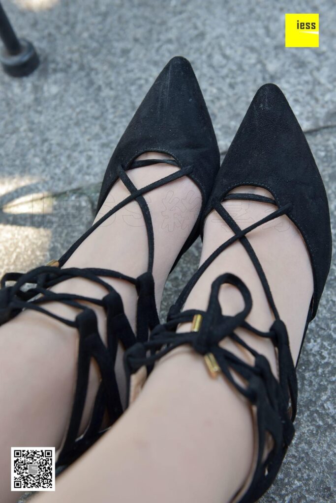 [IESS异思趣向] 2017.12.08 丝享家121：《阳光映在肉丝高跟上》紫紫 [99P/53.4MB]插图2