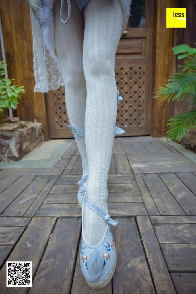 [IESS异思趣向] 2017.12.11 丝享家122：木木《汉服绣花鞋白色袜》[96P/50.8MB]插图2