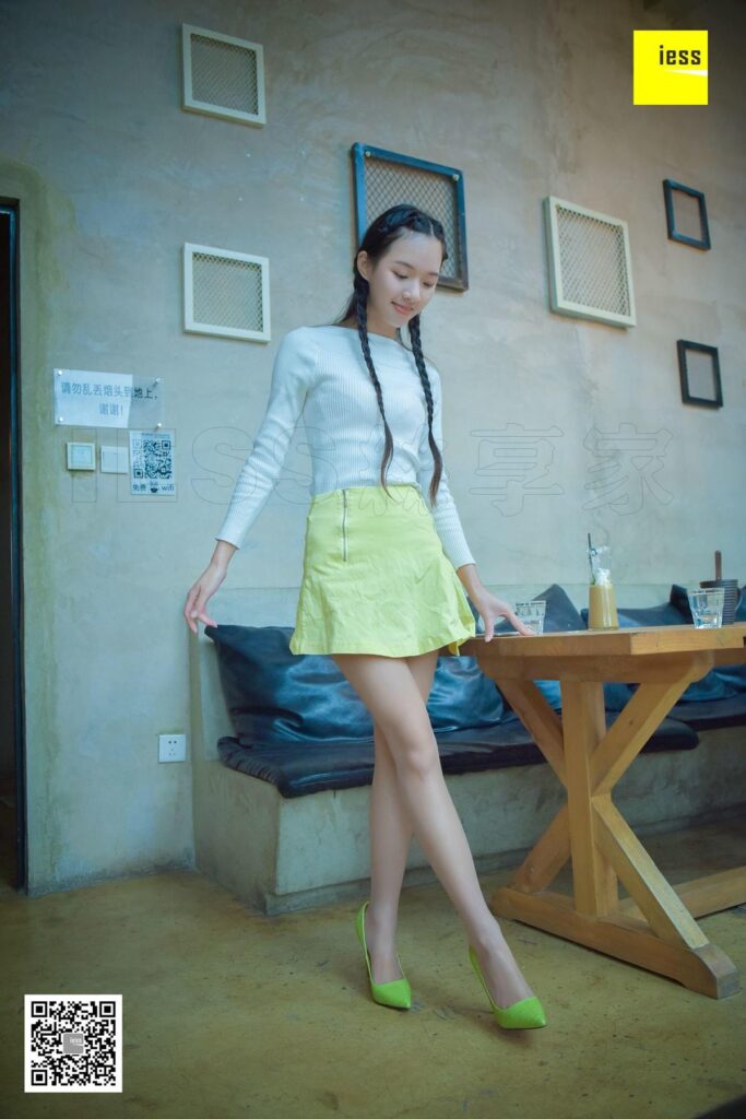 [IESS异思趣向] 2017.12.20 丝享家129：《木木的草木绿高跟》木木 [99P/35.1MB]插图1