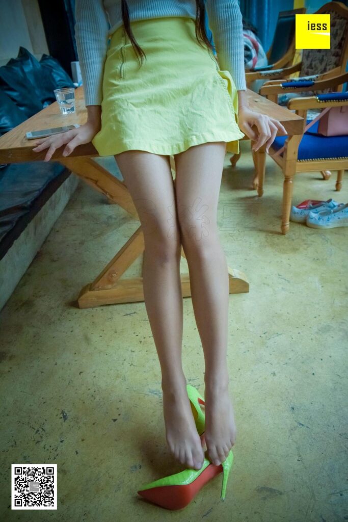 [IESS异思趣向] 2017.12.20 丝享家129：《木木的草木绿高跟》木木 [99P/35.1MB]插图2