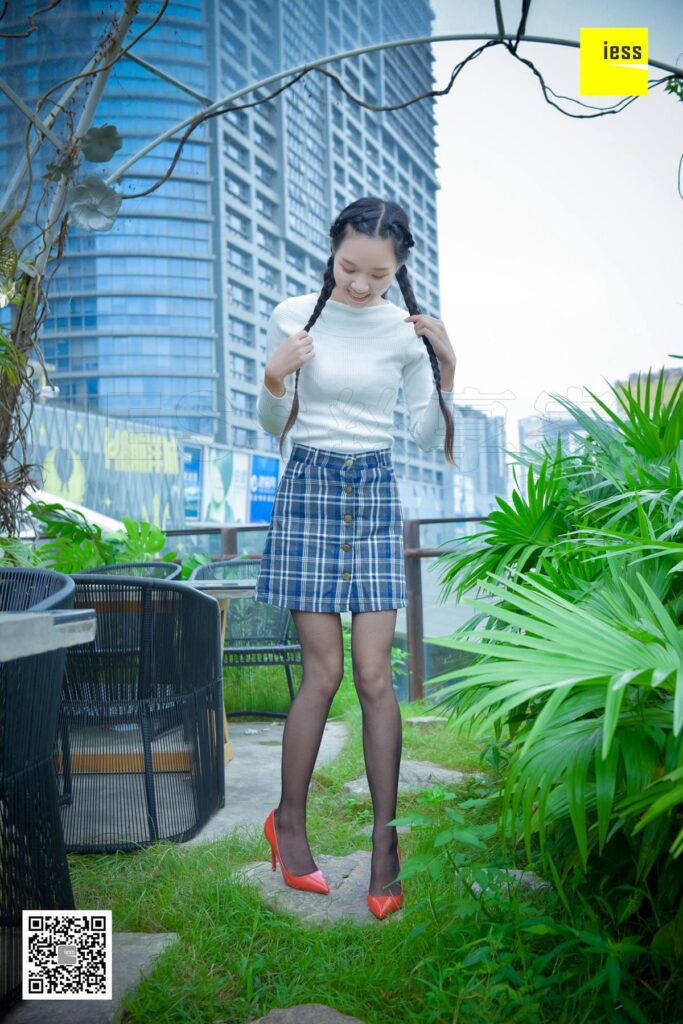 [IESS异思趣向] 2018.01.03 丝享家139：《脚尖加固嘿丝》木木 [99P/38.1MB]插图1