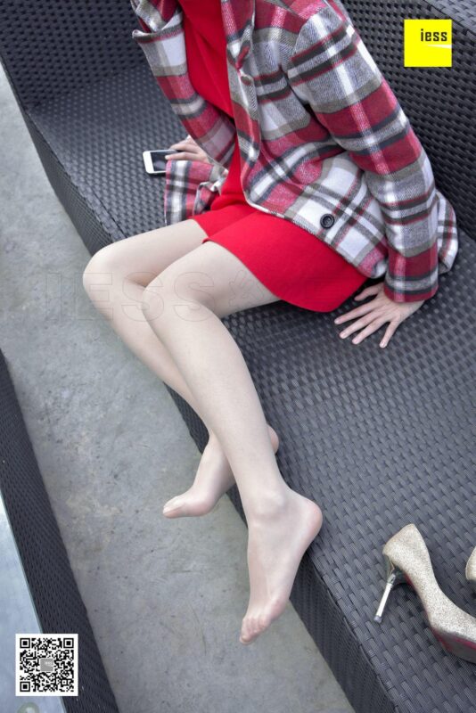 [IESS异思趣向] 2018.01.24 丝享家154：《高跟闪闪惹人爱》来来 [99P/55.1MB]-无料摄影圈