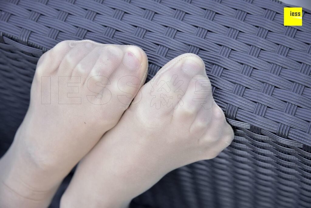 [IESS异思趣向] 2018.01.24 丝享家154：《高跟闪闪惹人爱》来来 [99P/55.1MB]插图1