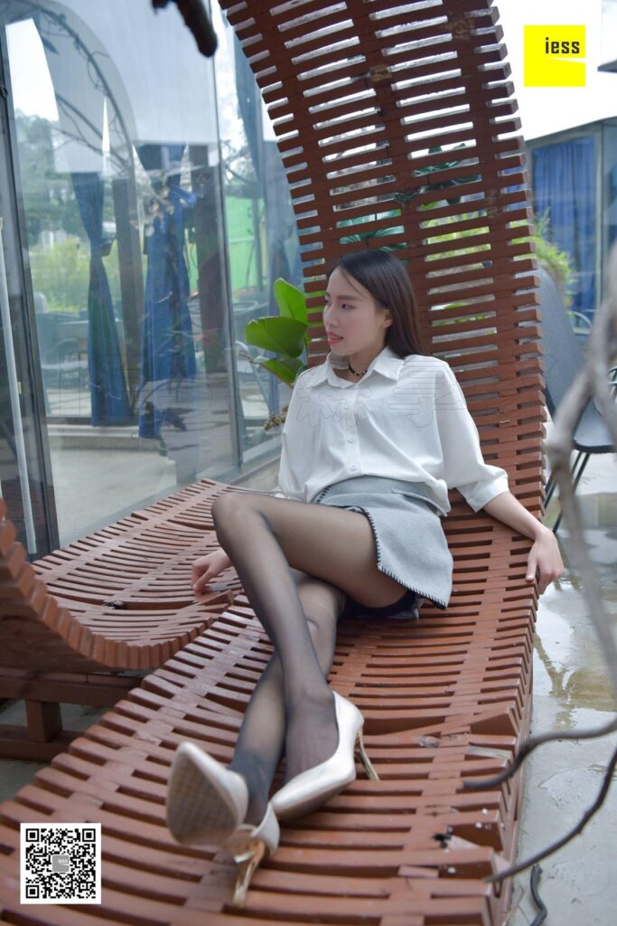 [IESS异思趣向] 2018.02.01 丝享家160：《雨后的嘿丝》永英 [99P/45.5MB]插图3