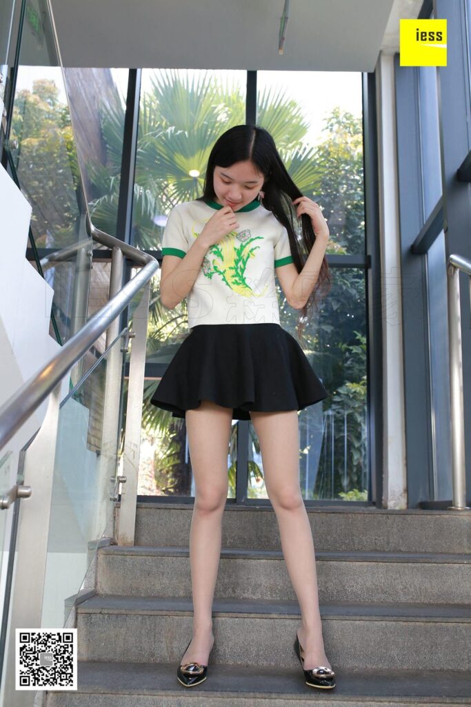 [IESS异思趣向] 2018.03.16 丝享家191：《灰丝清新美足》木木 [99P/36.8MB]插图2