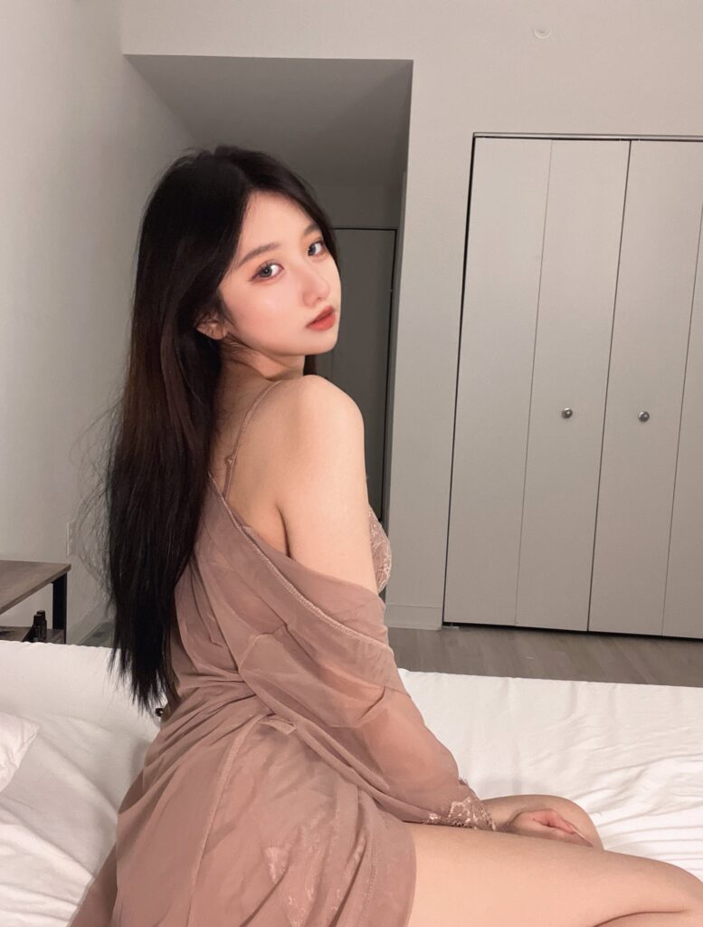 动漫博主果咩酱w 033 入夜 [45P/3V/390MB]插图2