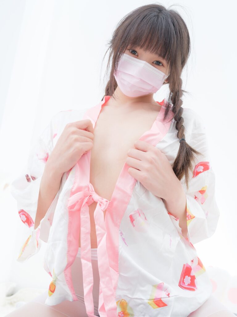 森萝财团写真 春雪 03E4K[112P/2V/5.60GB]插图3