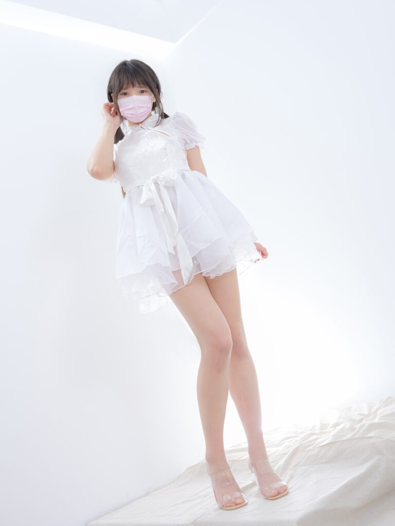 森萝财团写真 春雪 05E4K[115P/2V/5.16GB]插图1