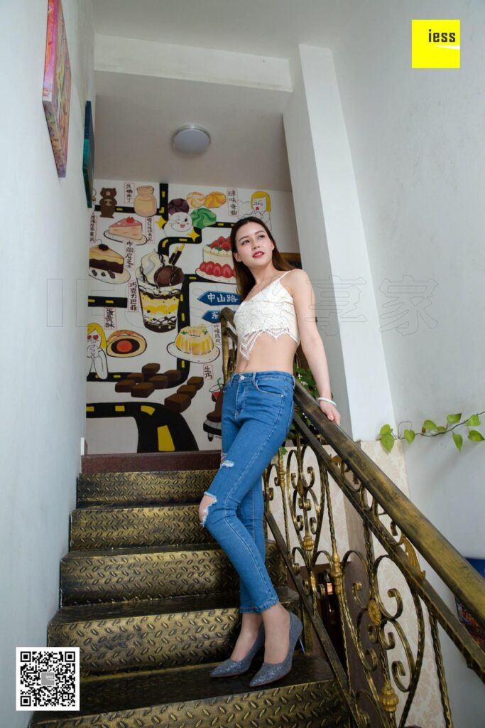 [IESS异思趣向] 2018.07.09 丝享家270：《九妹破洞牛仔裤肉丝》九妹 [85P/48.1MB]插图2
