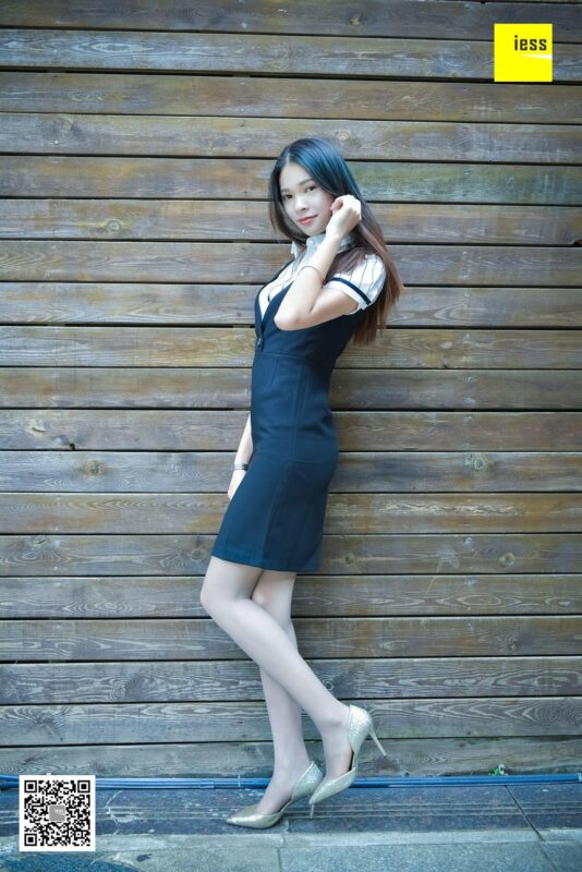 [IESS异思趣向] 2018.09.20 丝享家320：《星巴克偶遇同事》七七 [90P/50MB]-无料摄影圈