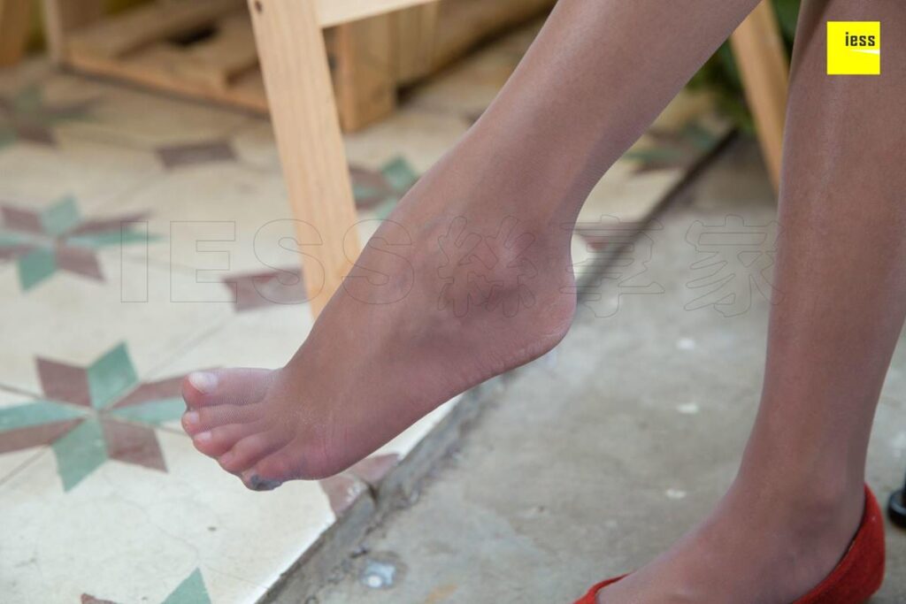 [IESS异思趣向] 2018.09.21 丝享家321：《婉约派画师婉萍》婉萍 [95P/38.6MB]插图2