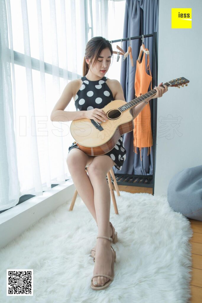 [IESS异思趣向] 2018.11.14 丝享家359：《我的女同事会弹琴》曦然 [90P/27.7MB]插图2