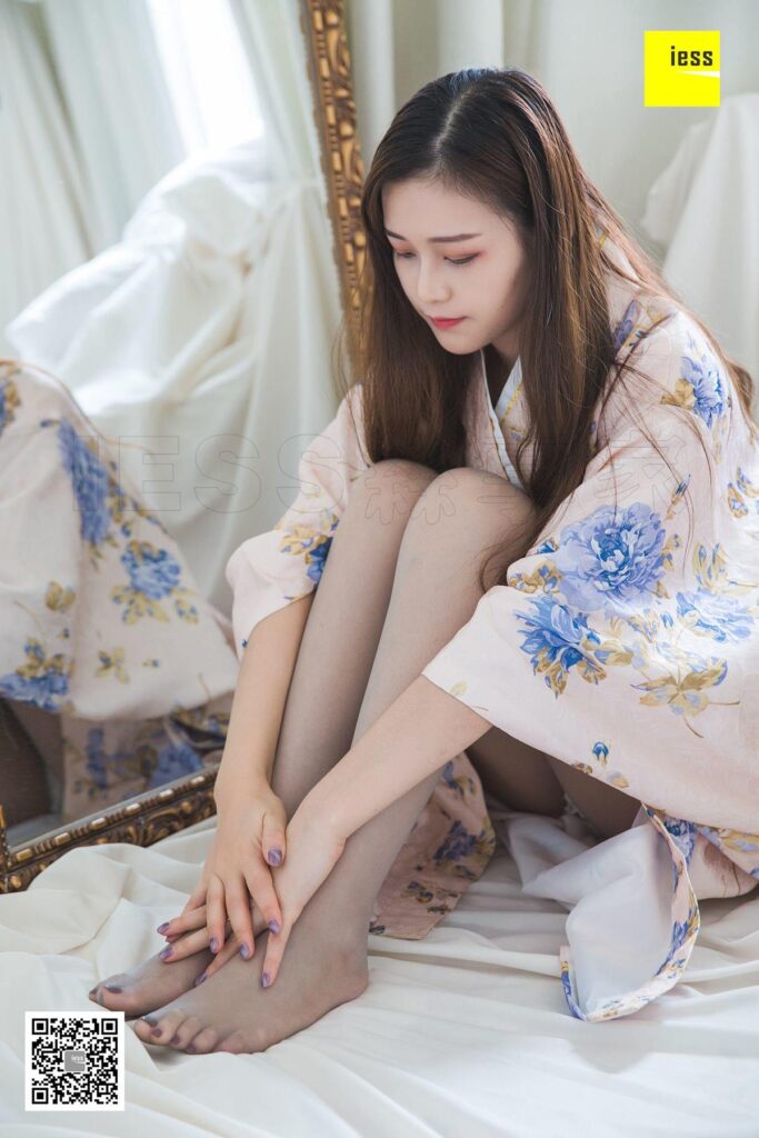 [IESS异思趣向] 2018.11.23 丝享家366：《九妹和服灰丝》九妹 [89P/34.3MB]插图3