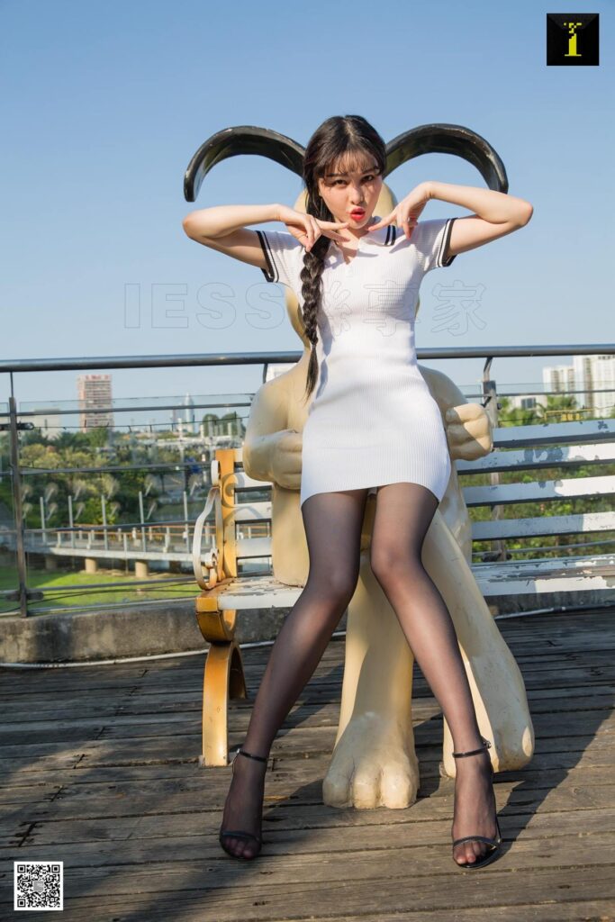 [IESS异思趣向] 2019.05.01 丝享家475：《喵姐教你穿一字凉鞋》喵姐 [95P/41.7MB]插图1