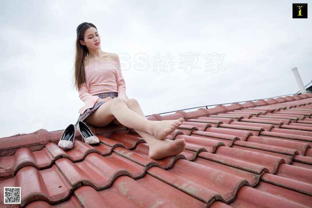 [IESS异思趣向] 2019.08.07 丝享家545：九妹《九妹七夕红屋顶》[90P/37MB]插图3