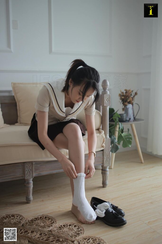 [IESS异思趣向] 2019.08.21 丝享家555：小衫《小衫初尝JK棉袜》[80P/19MB]插图1