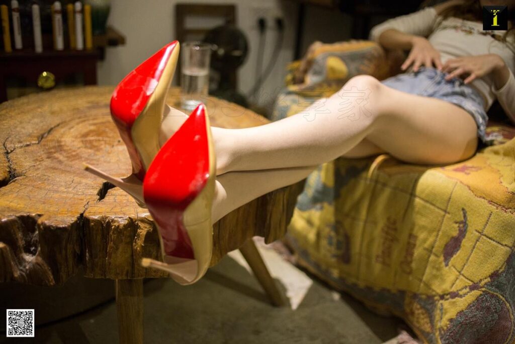 [IESS异思趣向] 2019.09.16 丝享家572：熙熙《混血气质的熙熙》[87P/48MB]插图2