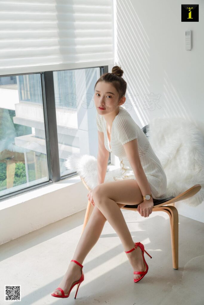 [IESS异思趣向] 2019.09.24 丝享家578：秋秋 《安静的白衣秋秋》[90P/35.5MB]插图2