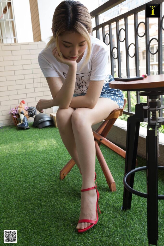 [IESS异思趣向] 2019.10.16 丝享家589：梓琪《软绵绵的菜干》[96P/44.7MB]插图1