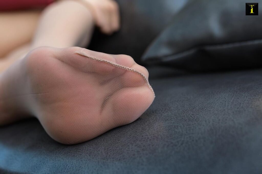 [IESS异思趣向] 2019.11.28 丝享家627：小小《小小的黑色皮裙》[92P/31.1MB]插图1