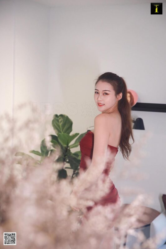 [IESS异思趣向] 2020.01.01 丝享家 649 九妹《九妹喜迎2020年》[91P/34.9MB]-无料摄影圈