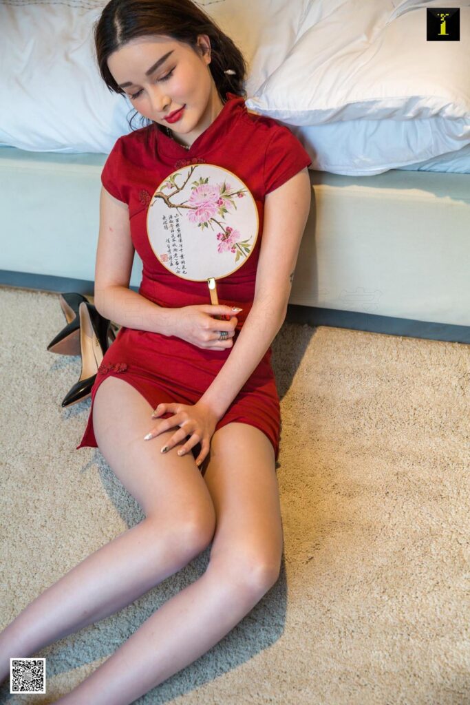 [IESS异思趣向] 2020.01.27 丝享家 664 喵姐《微醺的红旗袍》[84P/32MB]插图3