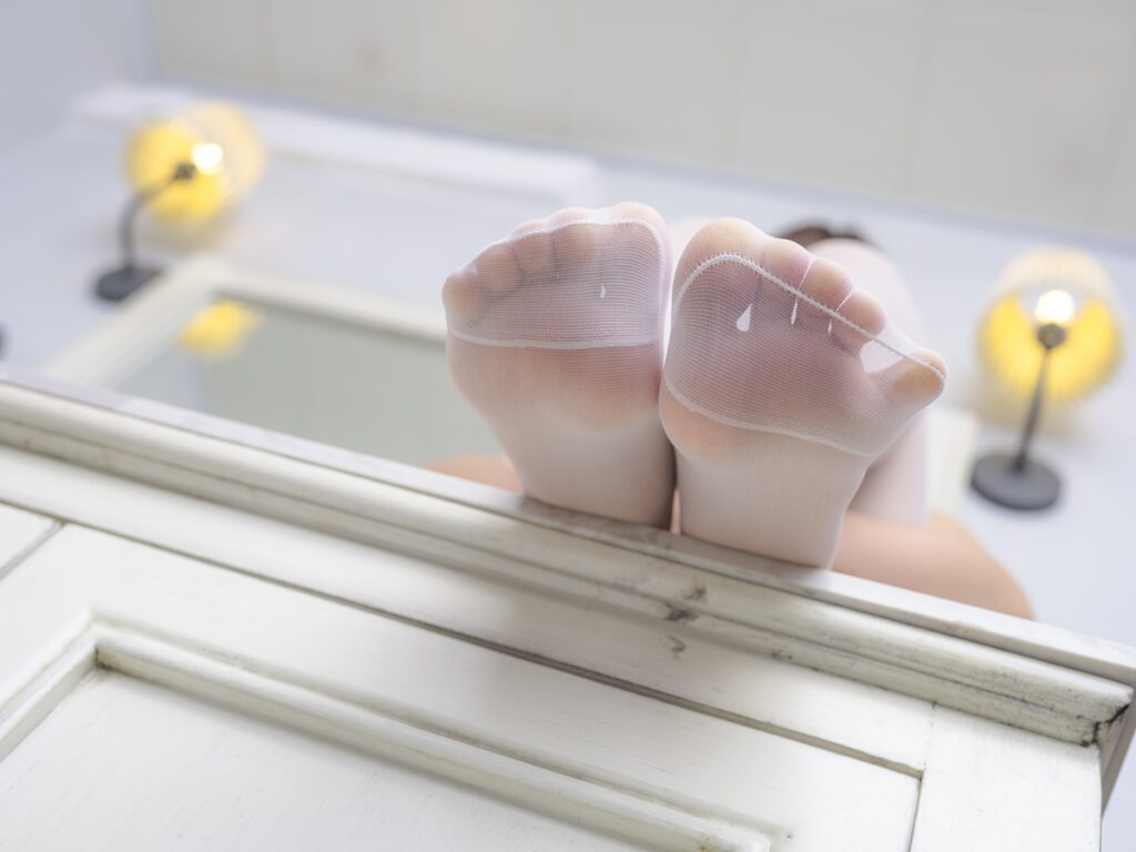 森萝财团写真 晴涩007 乃晴 水岛空 白丝 15D 蕾丝胖次[97P/1V/6.45GB]插图1