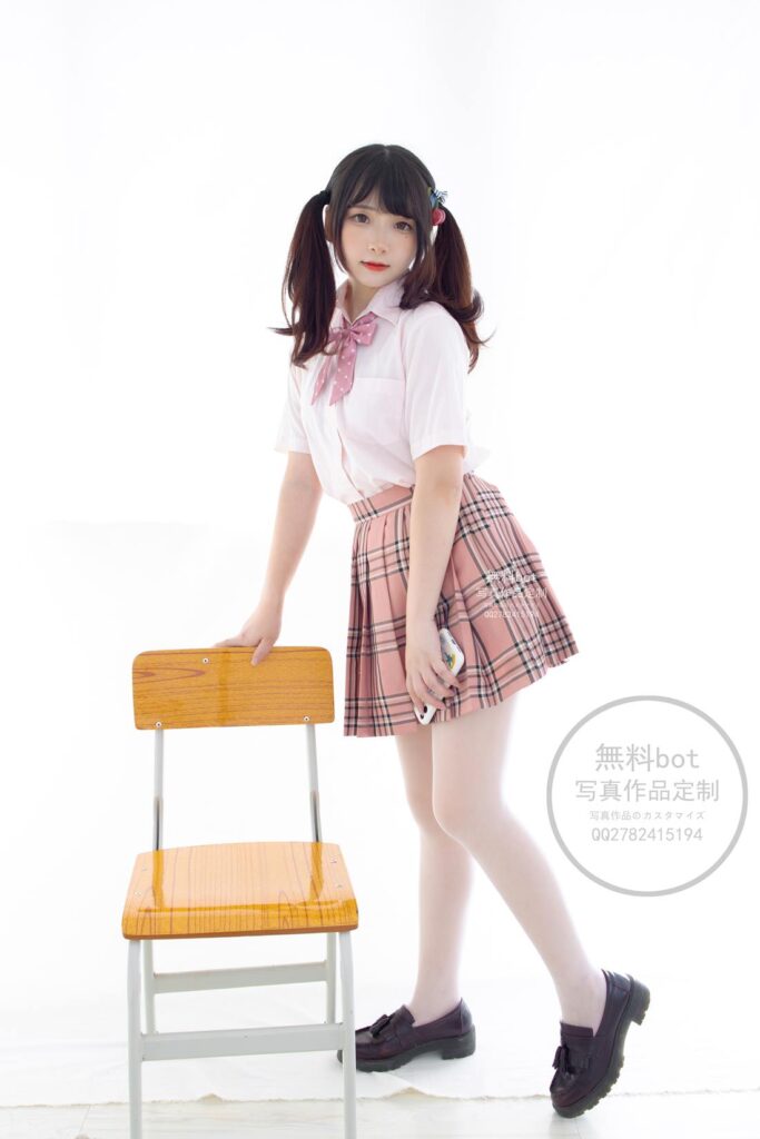 森萝财团写真 無料001 JK格子裙[102P/1V/2.64GB]插图3