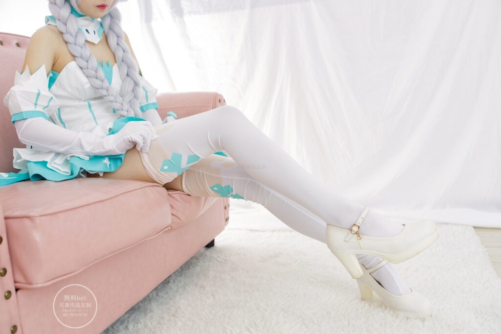 森萝财团写真 有料 NO.010 出镜模特：小奶糕Milky[74P/976MB]插图2