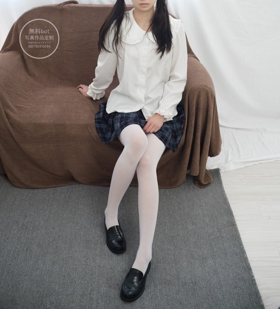 森萝财团写真 有料 NO.018 出镜：吸吸[71P/802MB]插图1