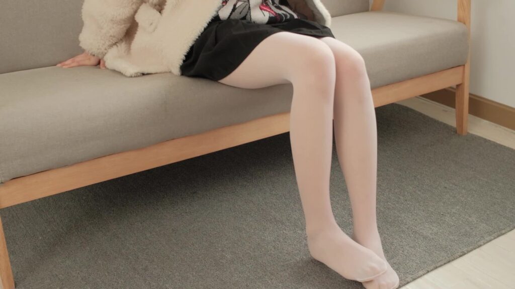 森萝财团写真 有料 NO.021 出镜：小奶糕Milky[1V/7.56G]-无料摄影圈