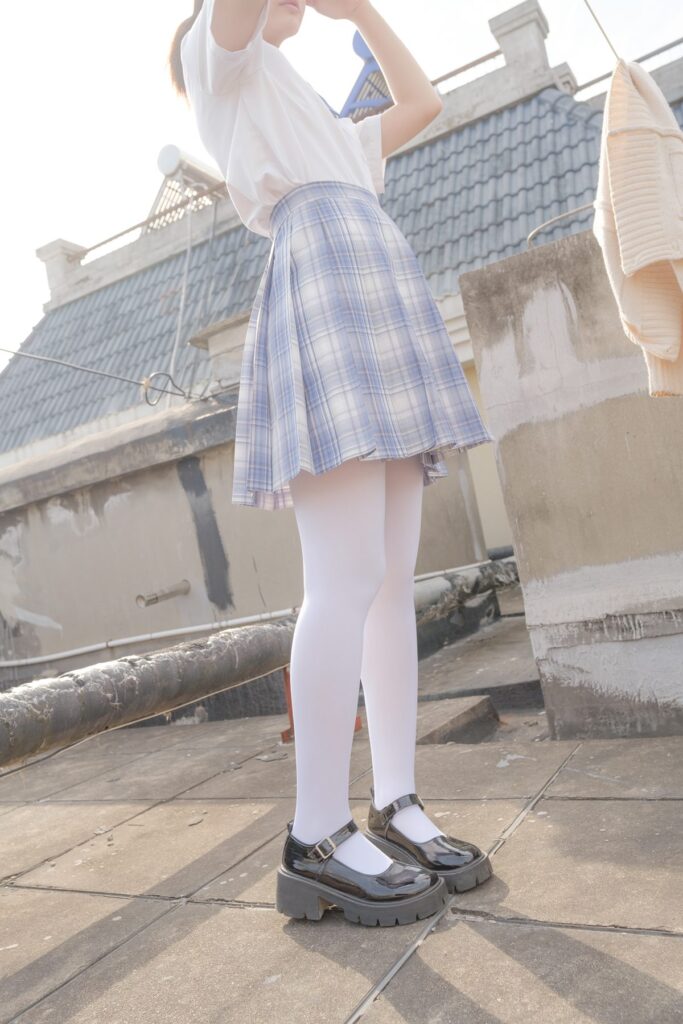 森萝财团写真 月下005 小夜 白丝 真空80D[74P/1V/2.04GB]插图2