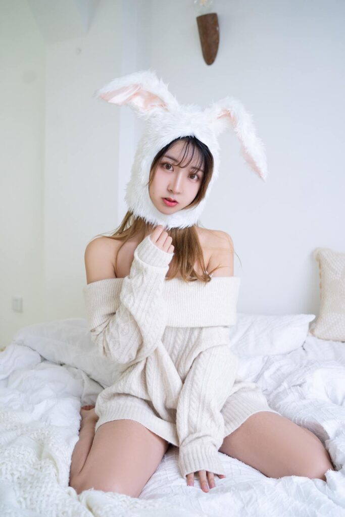 黑川 – 年上彼女 白色毛衣 [12P/125MB]插图2