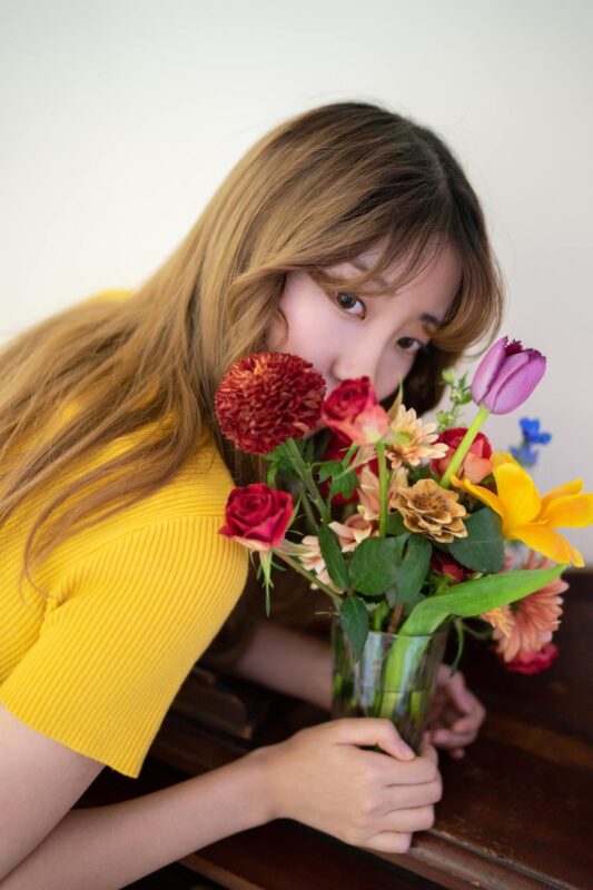 31黑川 黄色毛衣-无料摄影圈