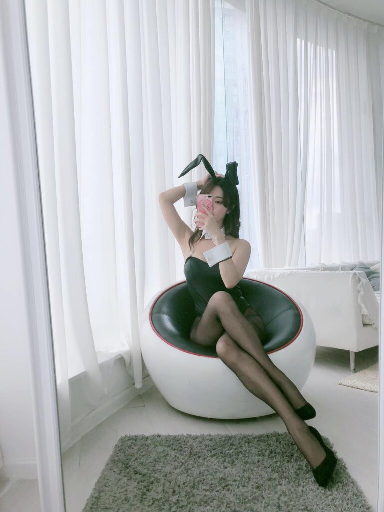 人气Coser黑川 – 兔女郎 [17P/18MB]插图2