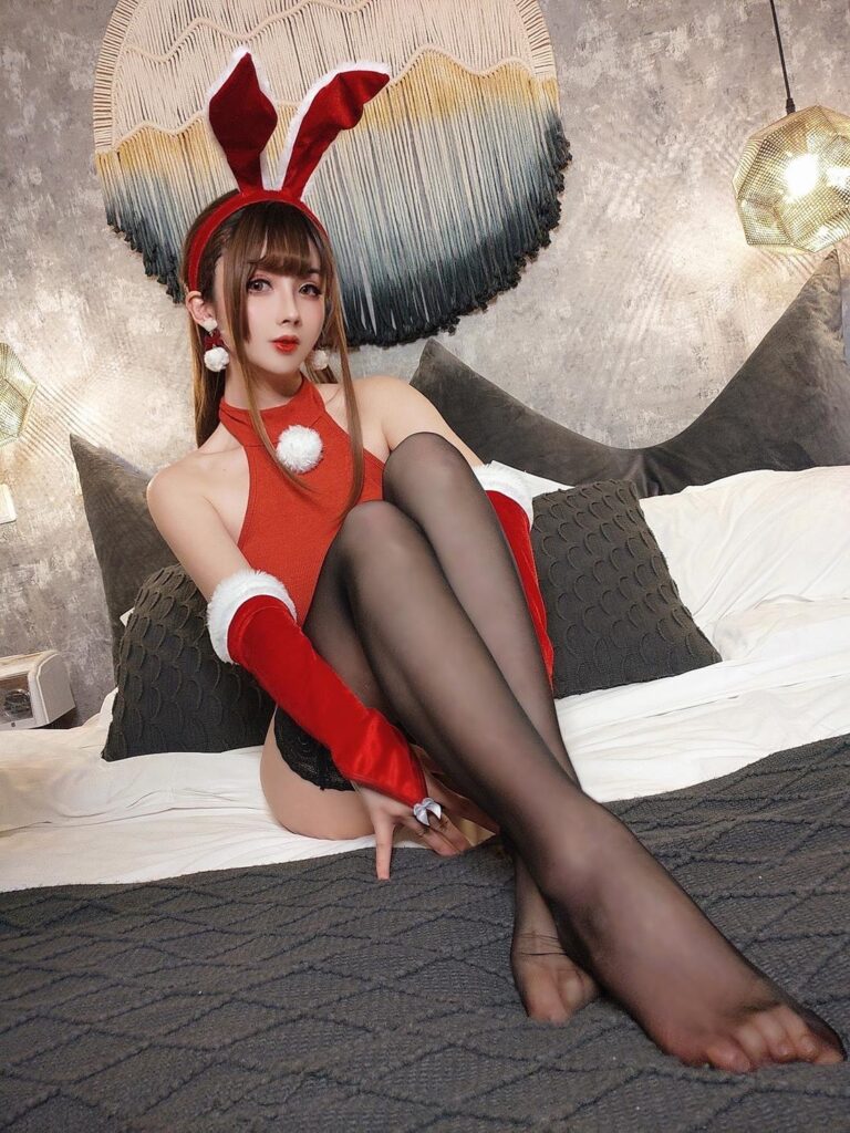 rioko凉凉子 051 社畜的快乐圣诞节[30P/12V/721MB]插图3