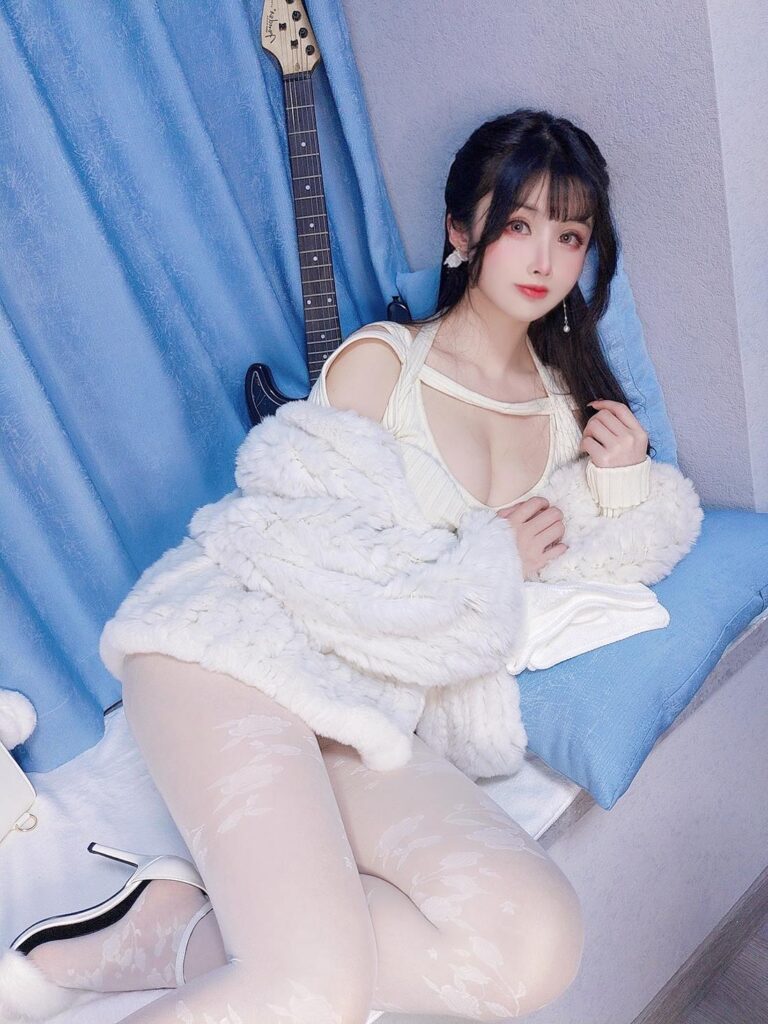 COS福利rioko凉凉子(肉扣热热子) 077 元宵节特辑 [25P/3V/169MB]插图3