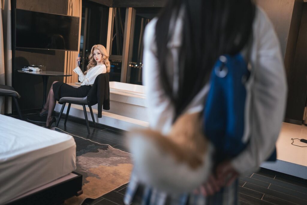 COS福利rioko凉凉子&面饼仙儿 096 女上司双人版 [40P/1V/593MB]插图2