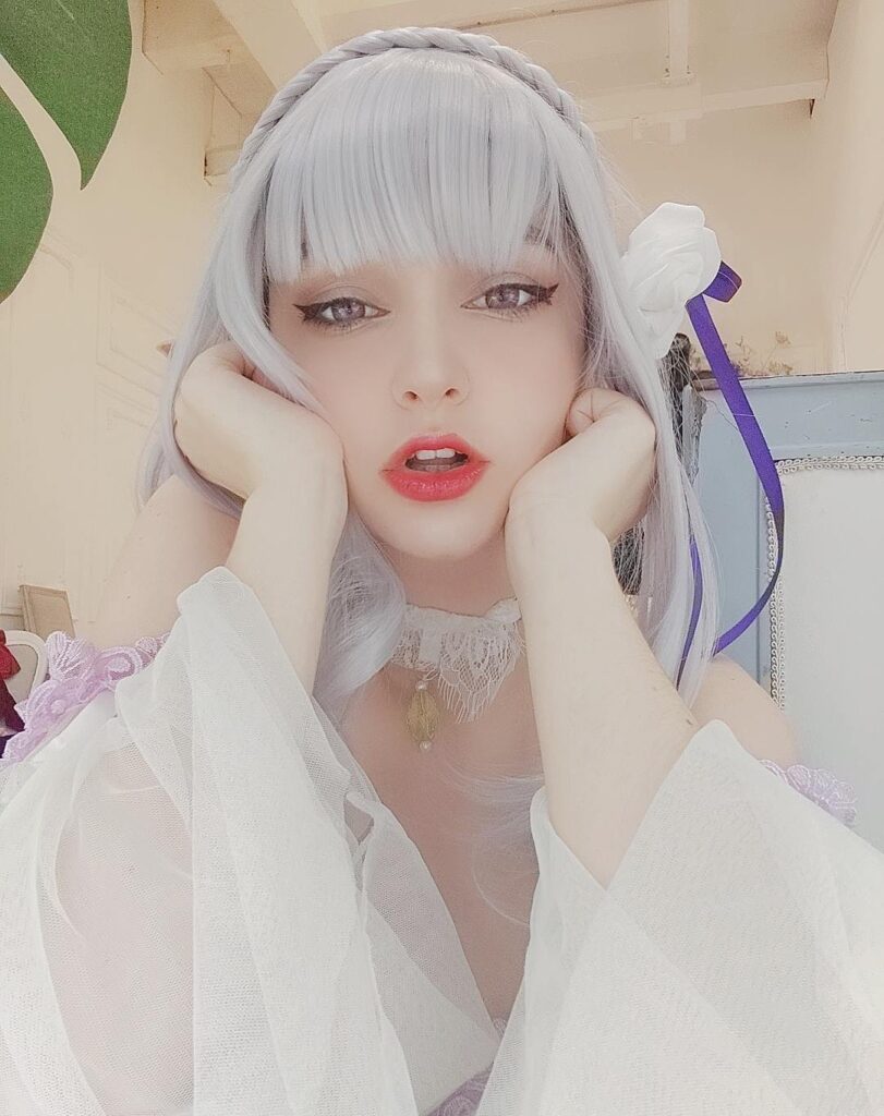 Hologana NO.001 – Emilia Lingerie[26P/80.1MB]-无料摄影圈