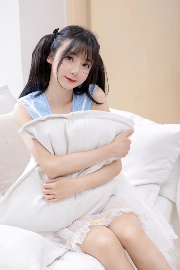 豪歌 NO.008 – 生日水手服[20P/119MB]-无料摄影圈