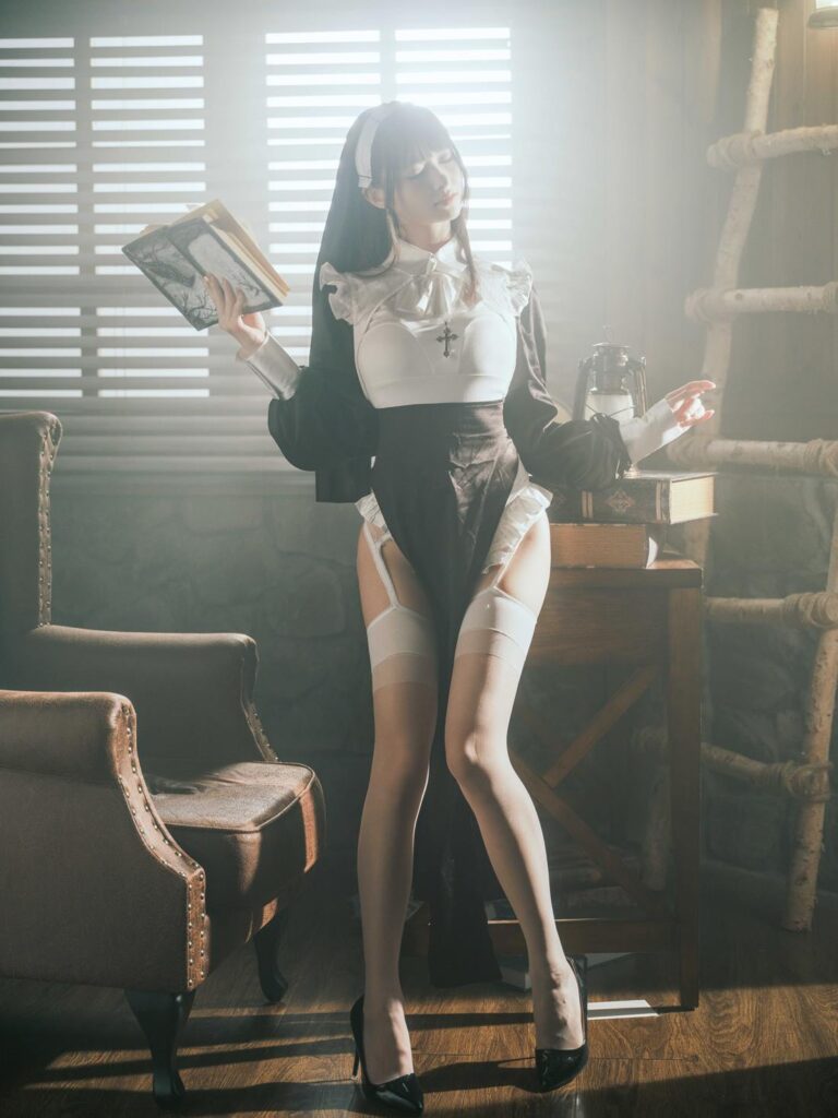 河豚抚子 NO.009 – 修女[15P/65.8MB]-无料摄影圈