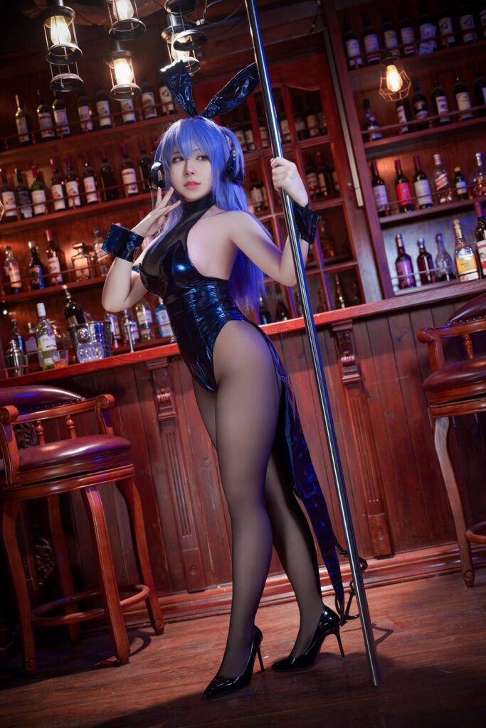 虎森森 012 新泽西 花园兔女郎 [20P/234MB]插图2