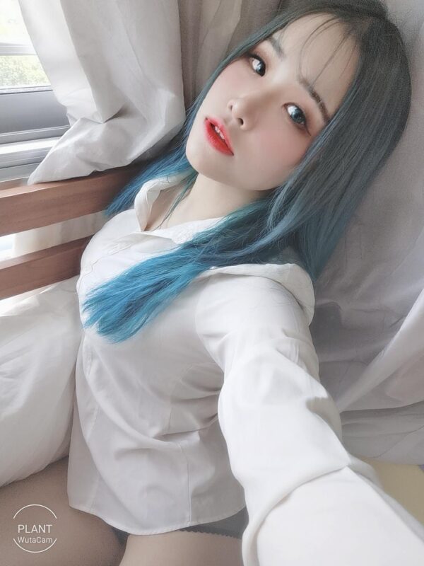 花リリ(Plant Lily) NO.001 – Selfie Set[29P/1V/25.3MB]-无料摄影圈