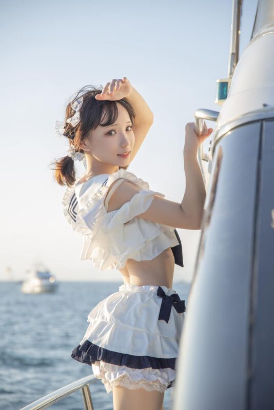 花柒Hana NO.013 – 三亚熊之海军风泳装[12P/152MB]-无料摄影圈